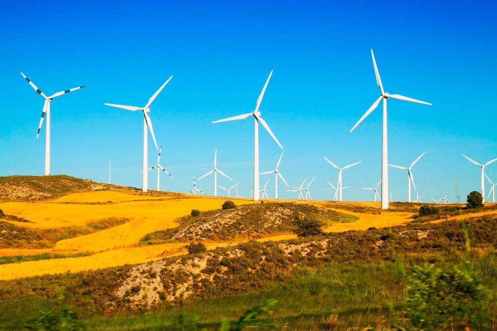 La inversión crece en energías renovables y abre más oportunidades en Navarra y Euskadi